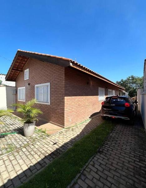 En la foto se muestra el objeto Casa de Veraneio ubicado en la ciudad de Bom Jesus dos Perdões.