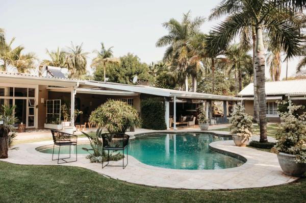 Ridgeway Place, Harare