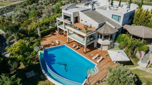 A la foto es mostra l'objecte Doors Urla Hotel & Bungalows situat a la ciutat de Esmirna.