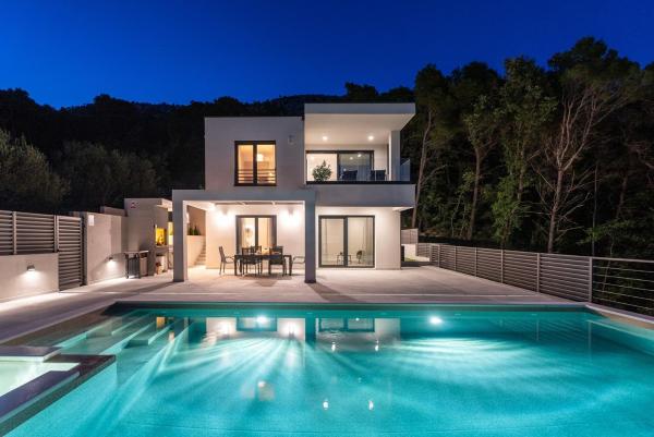 A la foto es mostra l'objecte NEW Villa River Hills with Heated pool with hydromassage, Gym situat a la ciutat de Gata.