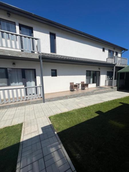 Na zdjęciu widoczny jest obiekt Casa Eva położony w mieście Cap Aurora.