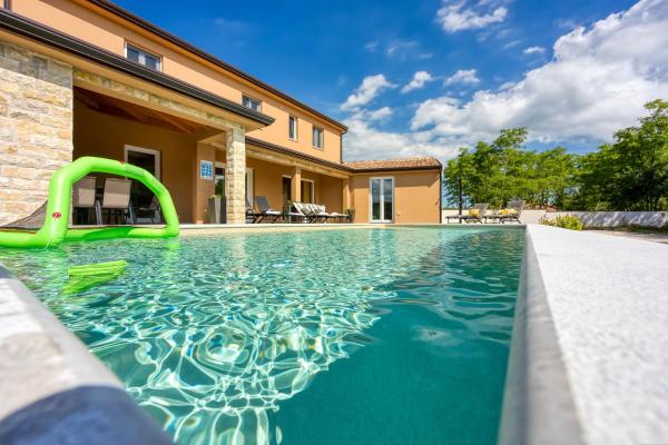 På billedet ses objektet Villa Perla beliggende i byen Modrušani.