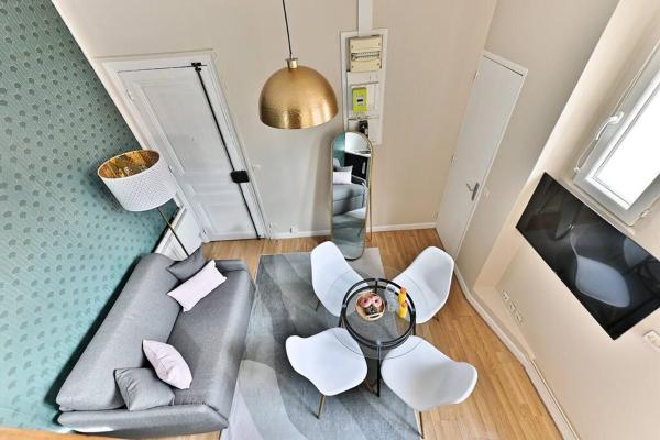 Appartement avec Mezzanine au centre de Paris - II, Париж