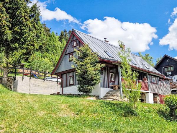 På bilden syns objektet Holiday Home Jizerka by Interhome som ligger i staden Tanvald.