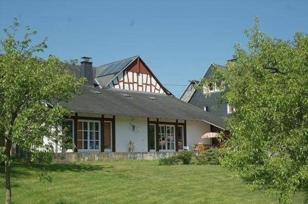 На фото показан объект Appartement mit Terrasse und Garten, расположенный в городе Reckershausen.