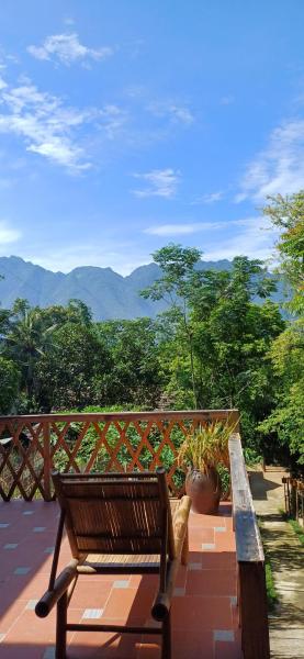 På billedet ses objektet Hill House beliggende i byen Mai Chau.