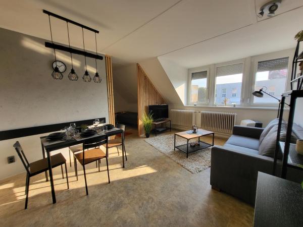 På billedet ses objektet Bohemi Apartman beliggende i byen Mosonmagyaróvár.