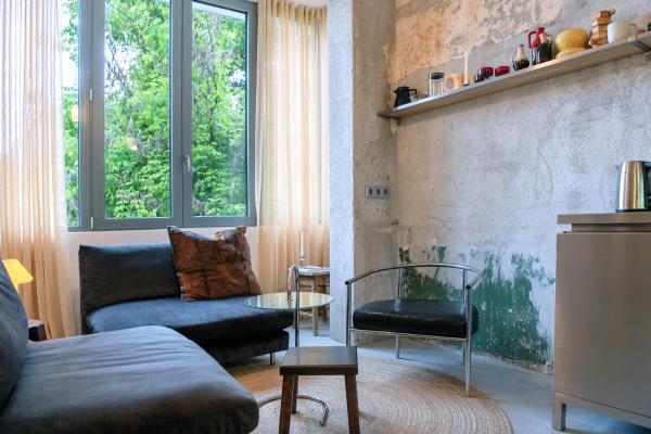 Στη φωτογραφία φαίνεται το αντικείμενο Dazzling Minimalist One Bedroom Apartment που βρίσκεται στην πόλη Σόφια.
