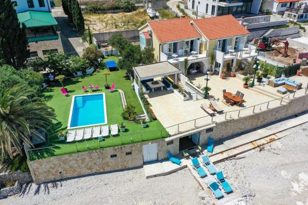A la foto es mostra l'objecte SEJOUR DE RÊVE DANS VILLA de luxe sur la plage en famille ,amis ,et animaux situat a la ciutat de Slatine.