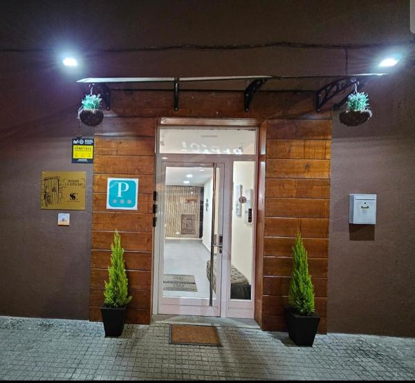 A la foto es mostra l'objecte Pensión La Estación situat a la ciutat de Sarria.