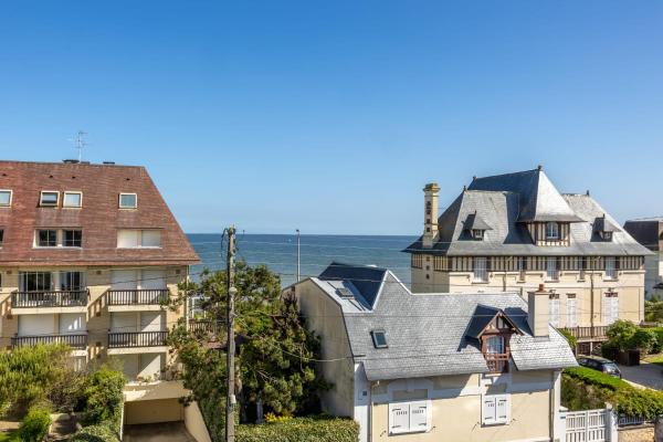 Na fotografii je vidět objekt Duplex Les Mouettes - Welkeys nacházející se ve městě Cabourg.