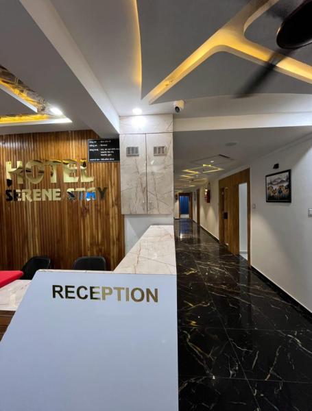 照片显示了位于Rānder市的Hotel SERENE STAY物件。