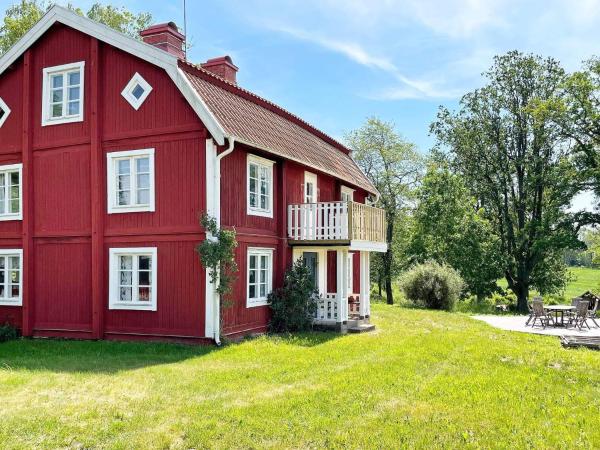A la foto es mostra l'objecte 8 person holiday home in HÖGSBY situat a la ciutat de Högsby.