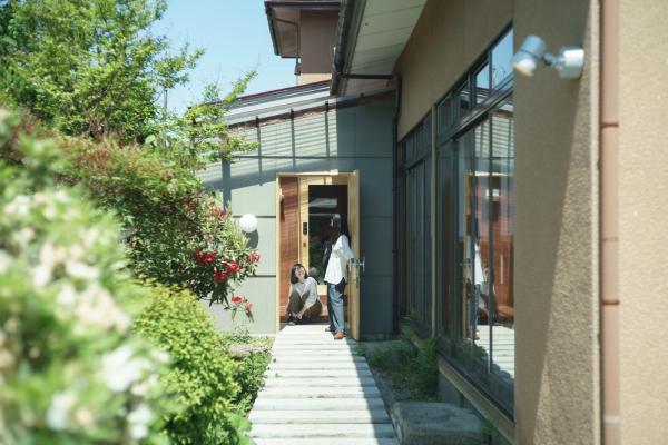 Fotografie 1: 市とコージ