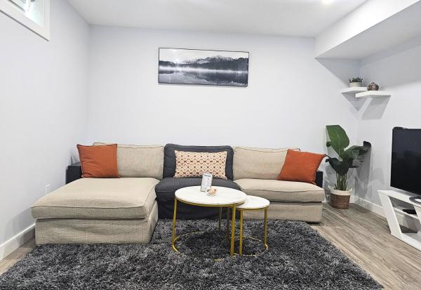 写真にはカルガリー市にあるGuest Suite in Southeast Calgaryが写っています。