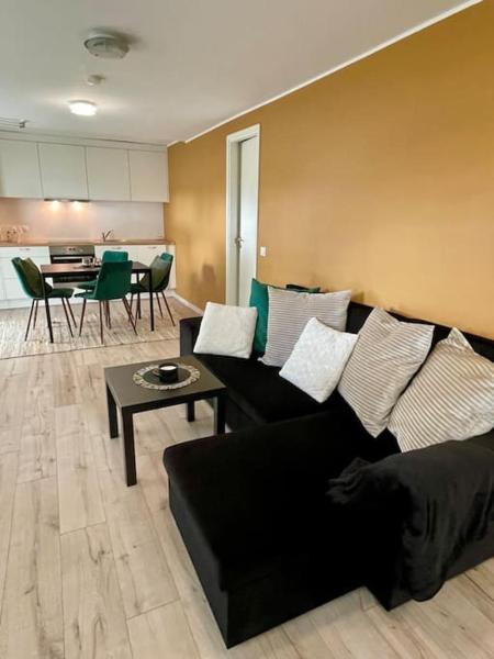 A la foto es mostra l'objecte Tamme maja - Oak Tree House with big terrace and balcony situat a la ciutat de Tapa.