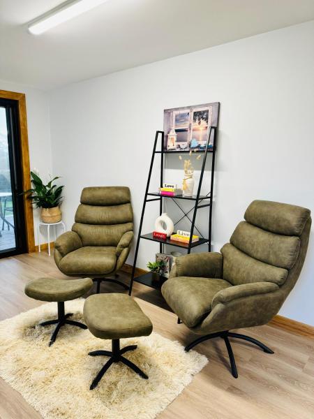 The photo shows the GORGE Chocolates Tiny House located in the city of Princetown.