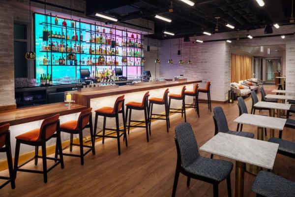 Foto 6: Hampton Inn by Hilton New York Times Square
