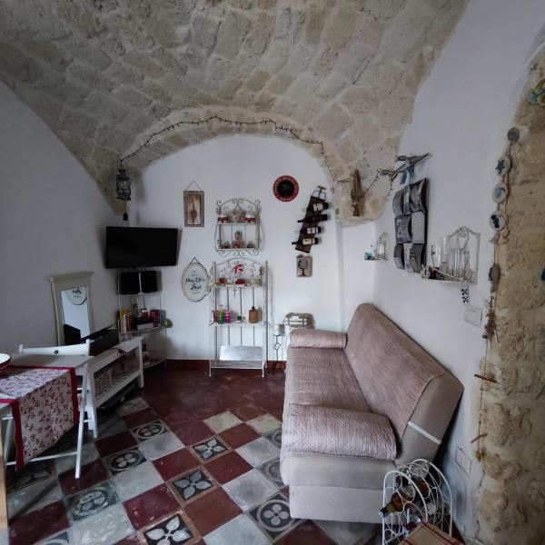 A la foto es mostra l'objecte Sorriso situat a la ciutat de Manfredonia.