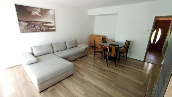 På billedet ses objektet Friends - Promenade Suite Emelet beliggende i byen Balatonfüred.