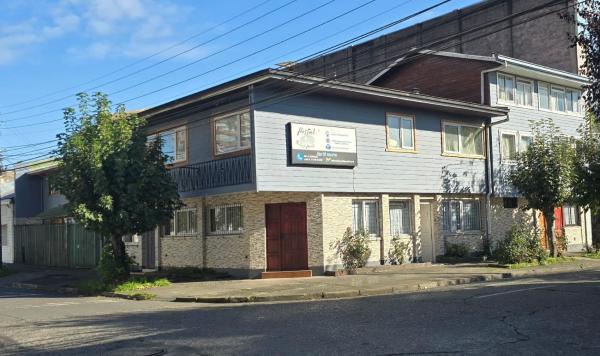 Na fotografii je vidět objekt Hostal Las Heras nacházející se ve městě Temuco.