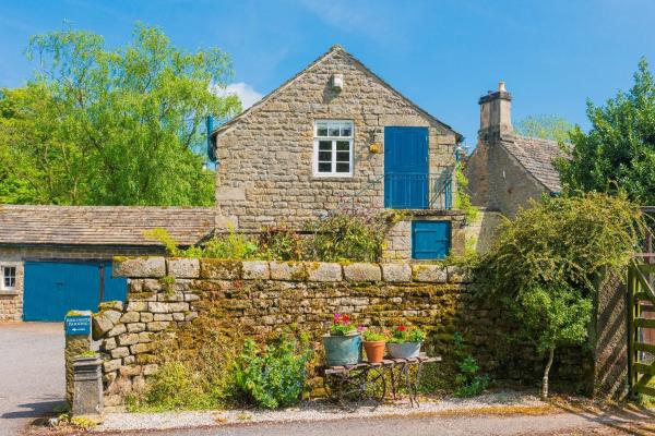 A la foto es mostra l'objecte Heathy Lea BarnChatsworth Estate situat a la ciutat de Baslow.