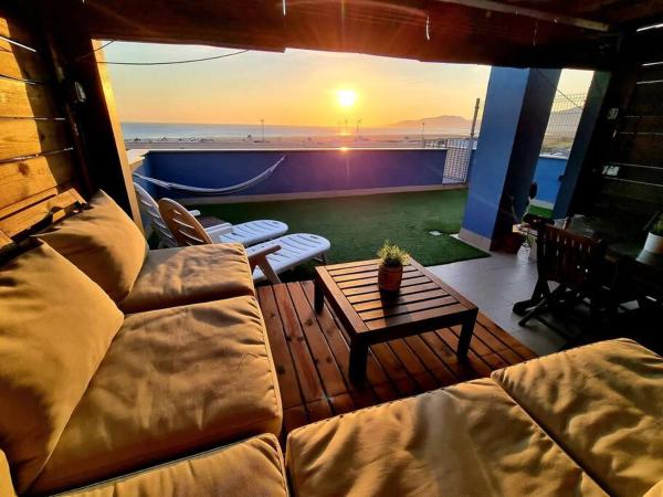A la foto es mostra l'objecte Penthouse with views and chill out zone situat a la ciutat de Tarifa.