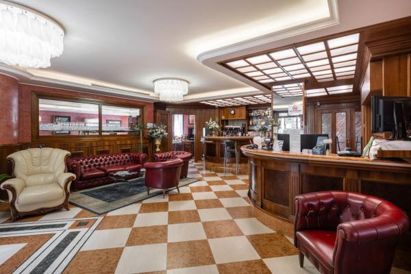 Na zdjęciu widoczny jest obiekt Hotel Lucrezia Borgia położony w mieście Ferrara.
