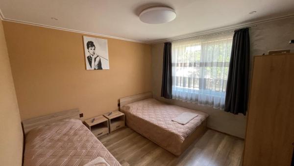 På billedet ses objektet Edelvais1 Еделвайс1 beliggende i byen Godech.