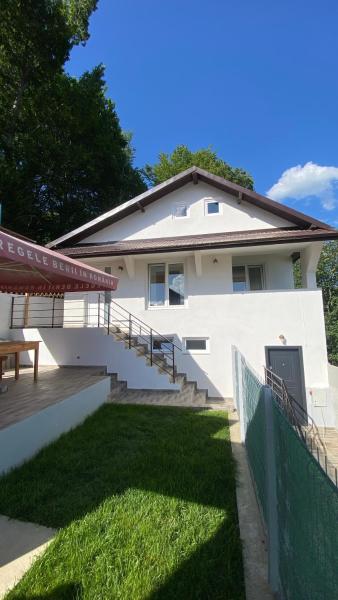 A la foto es mostra l'objecte Casa NICORAD Apartamente situat a la ciutat de Valea Lungă-Ogrea.