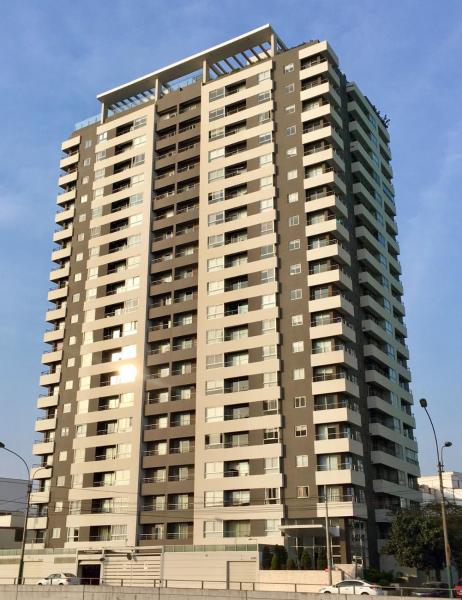 A la foto es mostra l'objecte Céntrico, vista panorámica, moderno, súper precio situat a la ciutat de Lima.