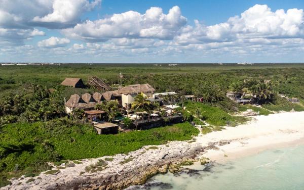 Na zdjęciu widoczny jest obiekt Mezzanine by La Zebra, an SLH Hotel położony w mieście Tulum.
