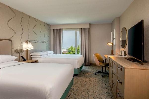 DoubleTree by Hilton Hotel and Conference Center Chicago North Shore photo 7