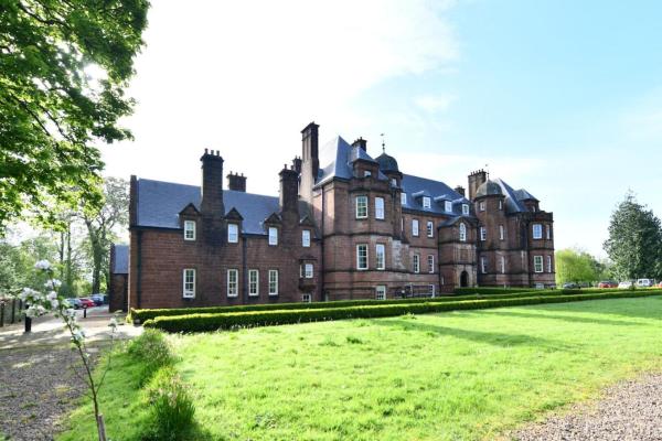 På billedet ses objektet 20 The Courtyard, Ballochmyle House beliggende i byen Cumnock.