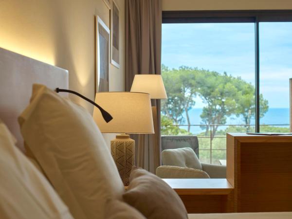 På bildet vises objektet L'Aixart Aiguablava Hotel som ligger i byen Fornells.