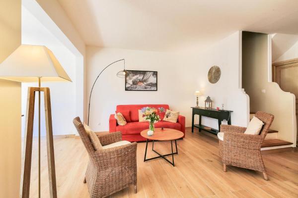 A la foto es mostra l'objecte Les Villas aux Restanques du Golfe de St Tropez - maeva Home - Villa duplex 3 pièces 6 personnes vue sur le lac au calme - Prestige - super Home MAE-4892 situat a la ciutat de Grimaud.