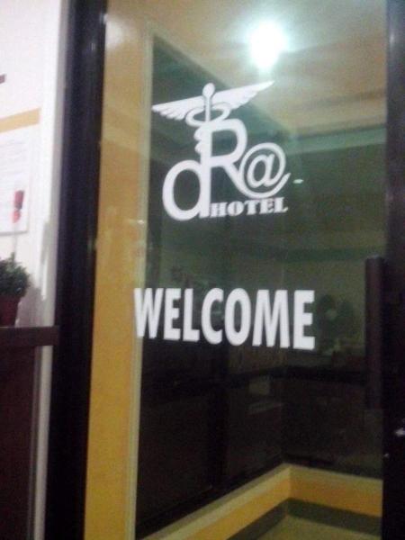 På billedet ses objektet DRA Hotel beliggende i byen Romblon.