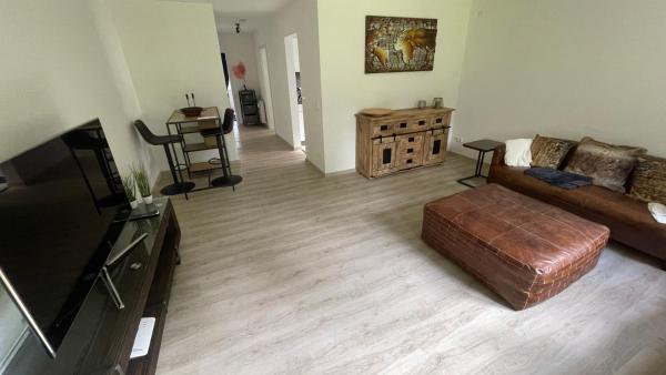 A la foto es mostra l'objecte Nagelneue gemütliche 2-Zi-Wohnung situat a la ciutat de Trossingen.