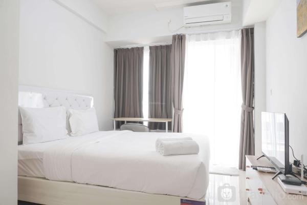 Modern Look Studio Room at Citra Living Apartment By Travelio, Dżakarta
