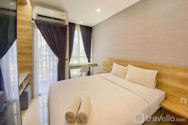 Restful and Comfortable Studio at Ciputra World 2 Apartment By Travelio, Dżakarta