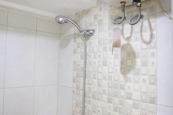 Private & Stylish 2BR at Gateway Apartment Ahmad Yani Cicadas By Travelioの写真3