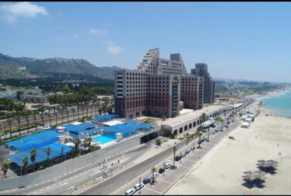 A la foto es mostra l'objecte Almog Haifa Israel Apartments מגדלי חוף הכרמל situat a la ciutat de Haifa.