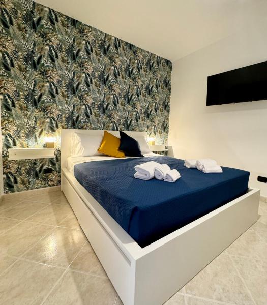 A la foto es mostra l'objecte Deca Home situat a la ciutat de Bari.