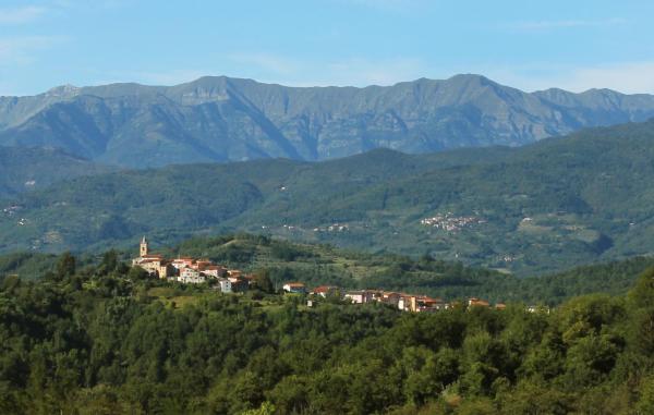 A la foto es mostra l'objecte Tranquil Tuscan House with Pool and Scenic Views situat a la ciutat de Rometta.