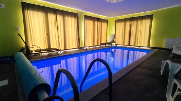 Op de foto is het object Beverly Hills SPA Pool House te zien, gelegen in de stad Donji Podgradci.