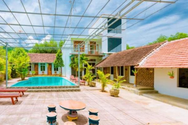 På billedet ses objektet Phong Nha Anh Quốc Homestay beliggende i byen Vực Trô.