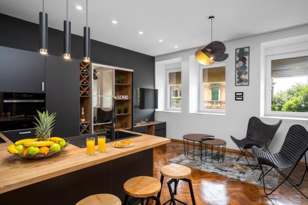 A la foto es mostra l'objecte Atelier Apartments situat a la ciutat de Rijeka.