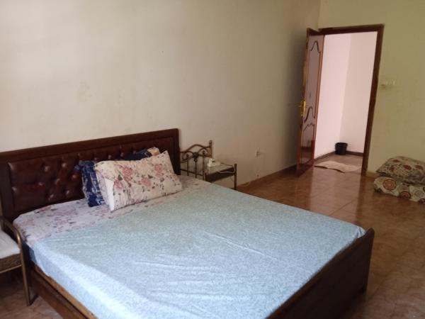 Kuvassa näkyy kohde الجزائر العاصمة لوفنتان بوزرعة, joka sijaitsee kaupungissa Oued Korine.