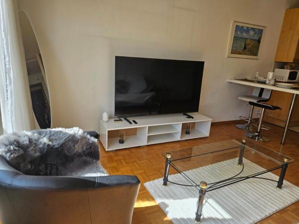 På billedet ses objektet Bonito apartamento 3 beliggende i byen Lausanne.