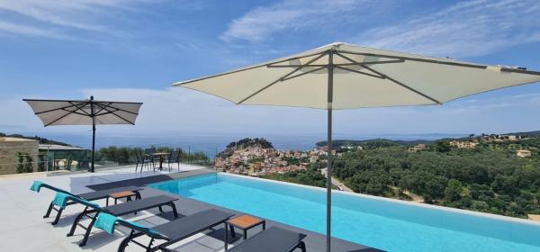 A la foto es mostra l'objecte Blue Lilac Villas situat a la ciutat de Parga.